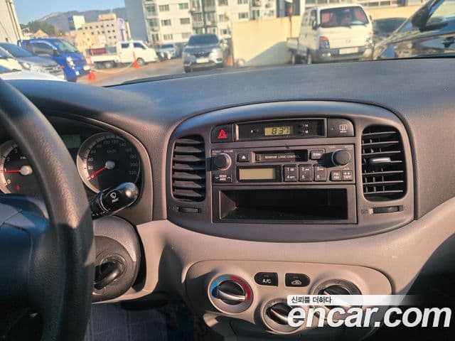 Hyundai 베르나(новый кузов / новое поколение) бензин 1.4 DOHC Elegance, 2009 12