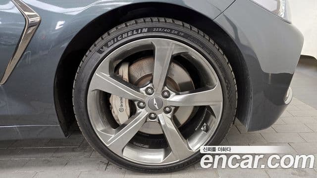 Genesis G70 Prestige, 2019 все фото