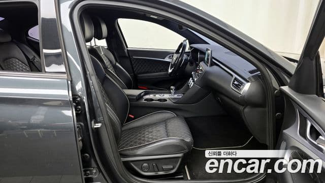 Genesis G70 Prestige, 2019 11