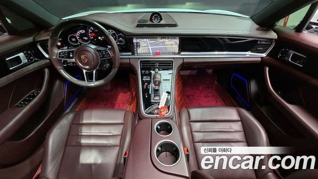 Porsche Panamera (971), 2020 7