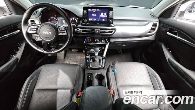 Kia Seltos Signature, 2023 7