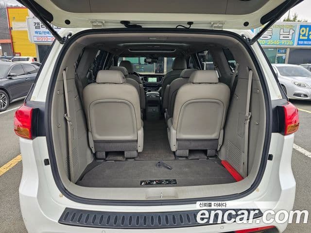 Kia All New Carnival Noblesse, 2015 8