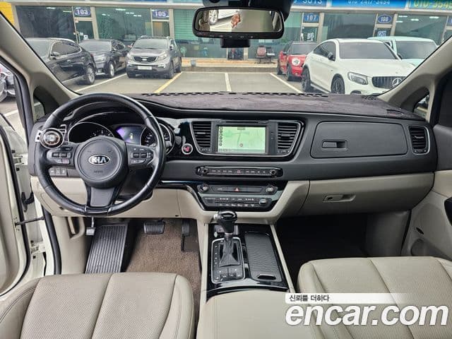 Kia All New Carnival Noblesse, 2015 13