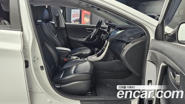 Hyundai Avante MD Style, 2014 12