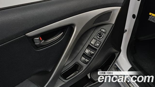 Hyundai Avante MD Style, 2014 14