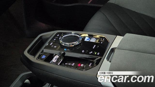 BMW iX xDrive45 M Sport, 2026 9