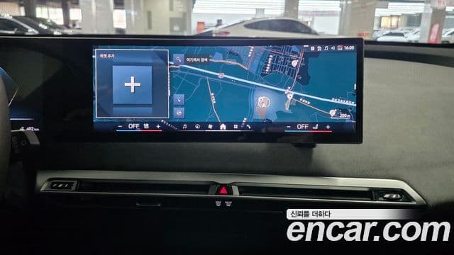 BMW iX xDrive45 M Sport, 2026 18