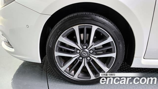 Renault Korea(Samsung) SM7 Nova LPLI 2.0 LPe для людей с инвалидностью, 2019 все фото