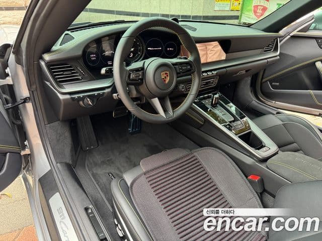 Porsche 911 (992) Carrera 4S кабриолет, 2024 16