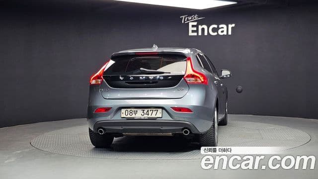 Volvo V40 2세대, 2018 4