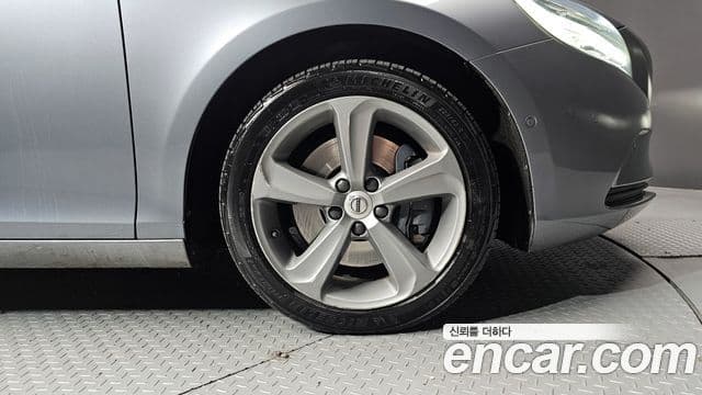 Volvo V40 2세대, 2018 все фото