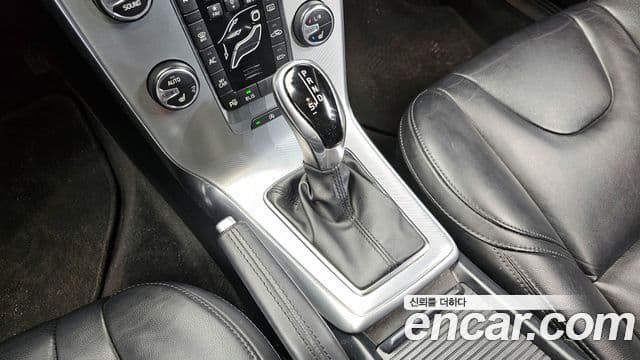 Volvo V40 2세대, 2018 9