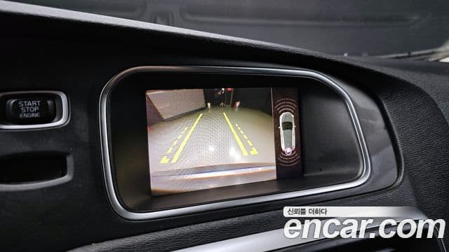 Volvo V40 2세대, 2018 15