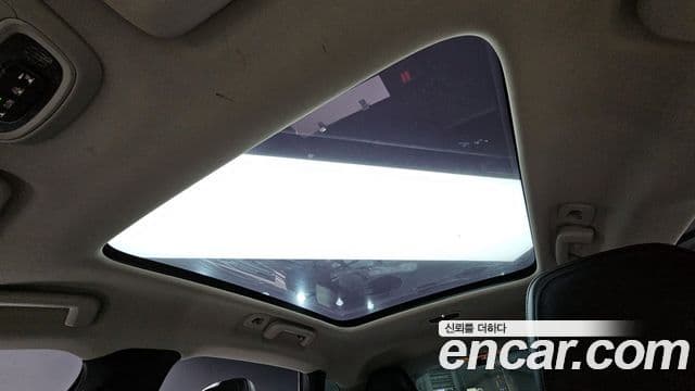 Volvo V40 2세대, 2018 19