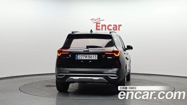 Kia Seltos Signature, 2022 4
