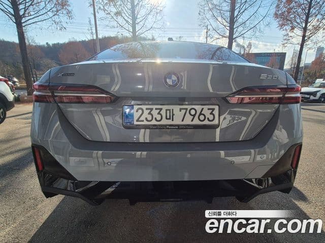 BMW 5시리즈 (G60) 530i xDrive M Sport, 2026 все фото