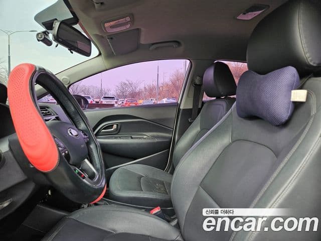 Kia All New Pride Prestige, 2014 13