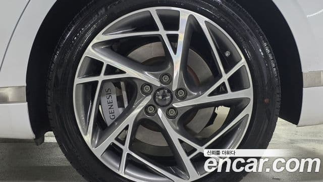 Genesis G90 (RS4) бензин 3.5 турбо AWD, 2023 18