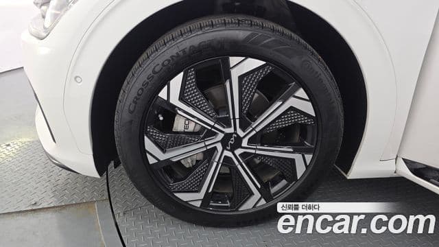 Kia EV6 GT Line, 2023 все фото