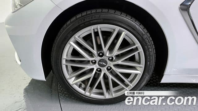 Genesis G70 Elite, 2019 все фото