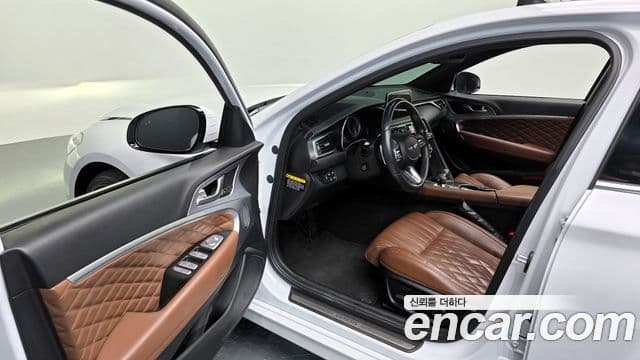 Genesis G70 Elite, 2019 11