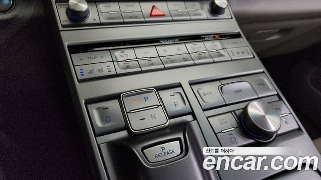 Hyundai NEXO Premium, 2021 9