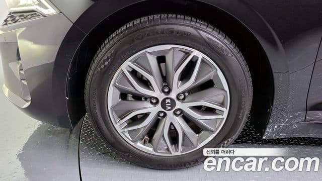 Kia K5 гибрид 3세대 Noblesse, 2021 все фото