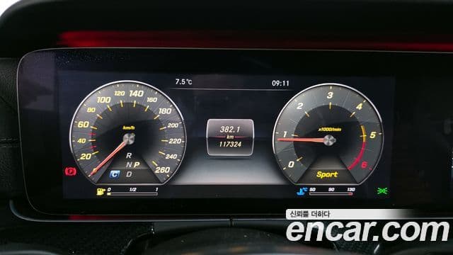 Mercedes-Benz E-класс W213 E220d купе, 2017 8