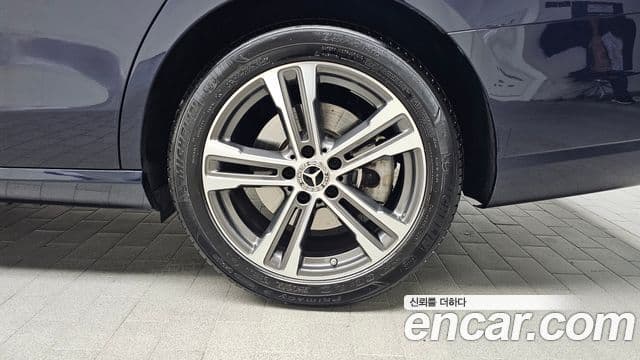 Mercedes-Benz E-класс W213 Avantgarde, 2021 все фото