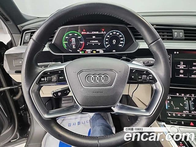 Audi e-Tron, 2020 9