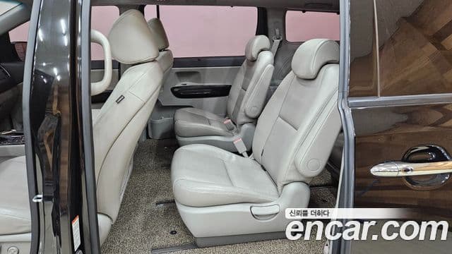 Kia All New Carnival Prestige, 2016 10