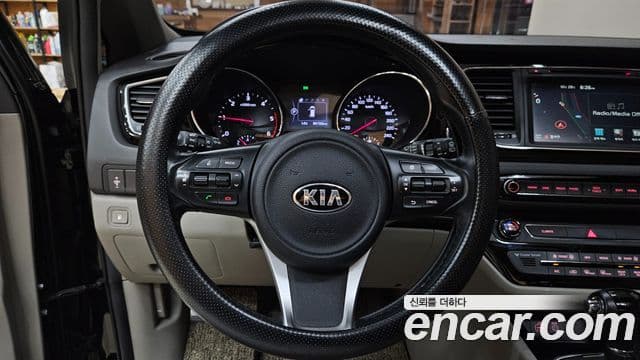 Kia All New Carnival Prestige, 2016 14