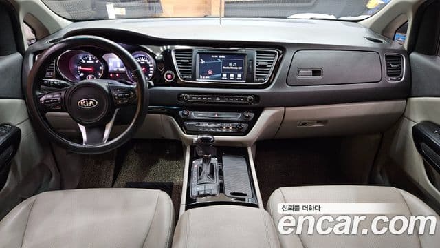 Kia All New Carnival Prestige, 2016 15