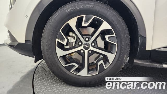 Kia Sportage 5세대 гибрид Signature 2WD, 2024 все фото
