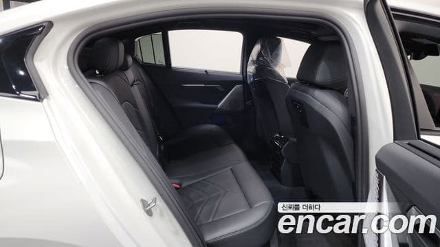 BMW i5 (G60) eDrive 40 M Sport, 2025 12