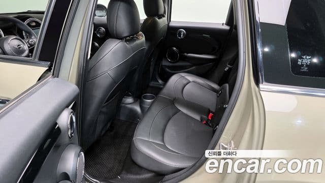 Mini Cooper 3세대, 2020 12