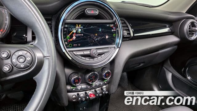 Mini Cooper 3세대, 2020 14