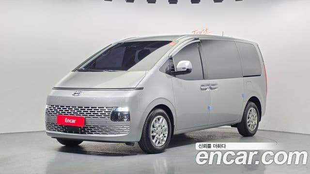 Hyundai Staria Modern, 2024 1