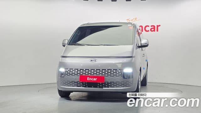Hyundai Staria Modern, 2024 3