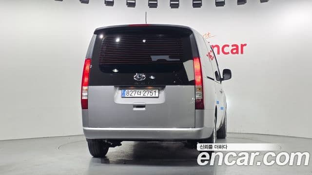 Hyundai Staria Modern, 2024 4