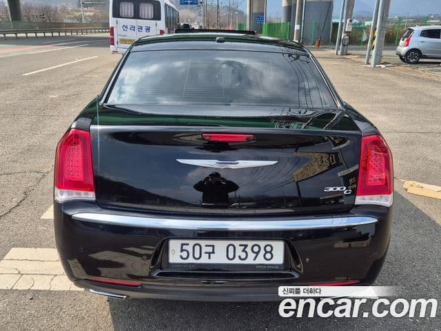 크라이슬러 The / новый New 300C, 2016 4