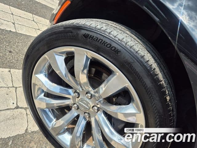 크라이슬러 The / новый New 300C, 2016 все фото