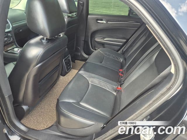 크라이슬러 The / новый New 300C, 2016 7