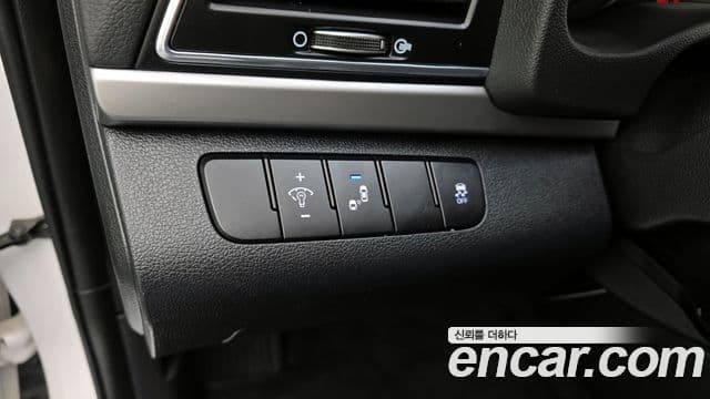 Hyundai Avante AD 1.6 GDI Value Plus, 2018 17