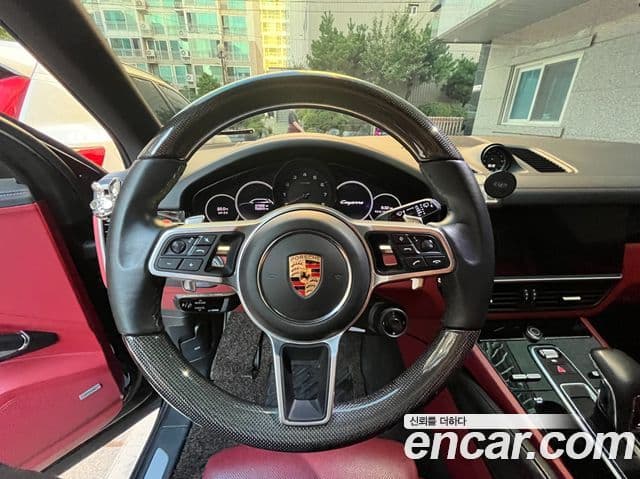 Porsche Cayenne (PO536), 2021 8