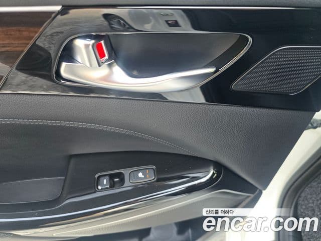 Kia All New K7 3.0 LPI Luxury (арендный автомобиль), 2018 8
