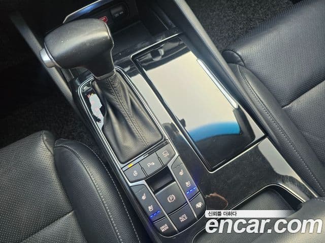 Kia All New K7 3.0 LPI Luxury (арендный автомобиль), 2018 15