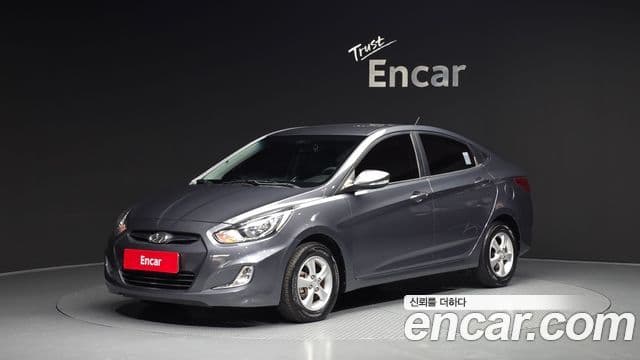 Hyundai Accent(новый кузов / новое поколение) Premier, 2011 1
