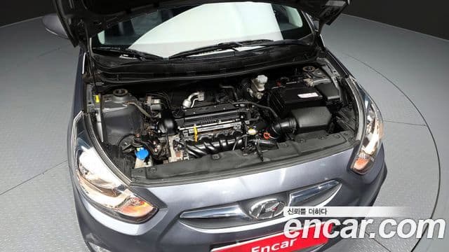 Hyundai Accent(новый кузов / новое поколение) Premier, 2011 6