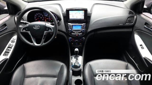 Hyundai Accent(новый кузов / новое поколение) Premier, 2011 7